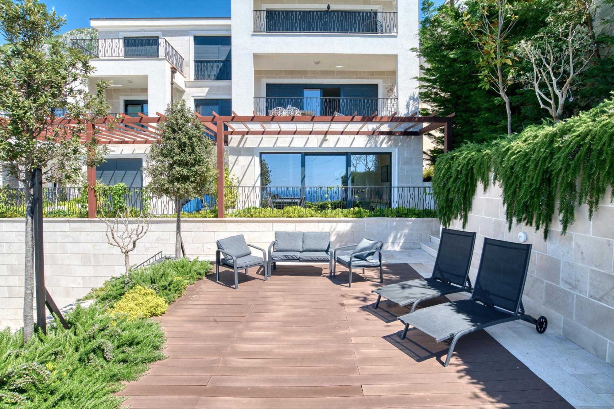 Quercus Residences Apartments Свети Стефан Екстериор снимка